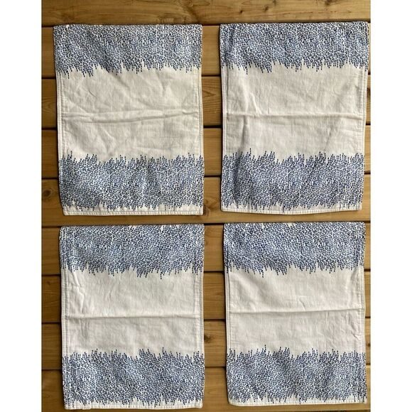 Simple Botanical Reverse Abstract Design 4 Table Placemats - Picture 1 of 8